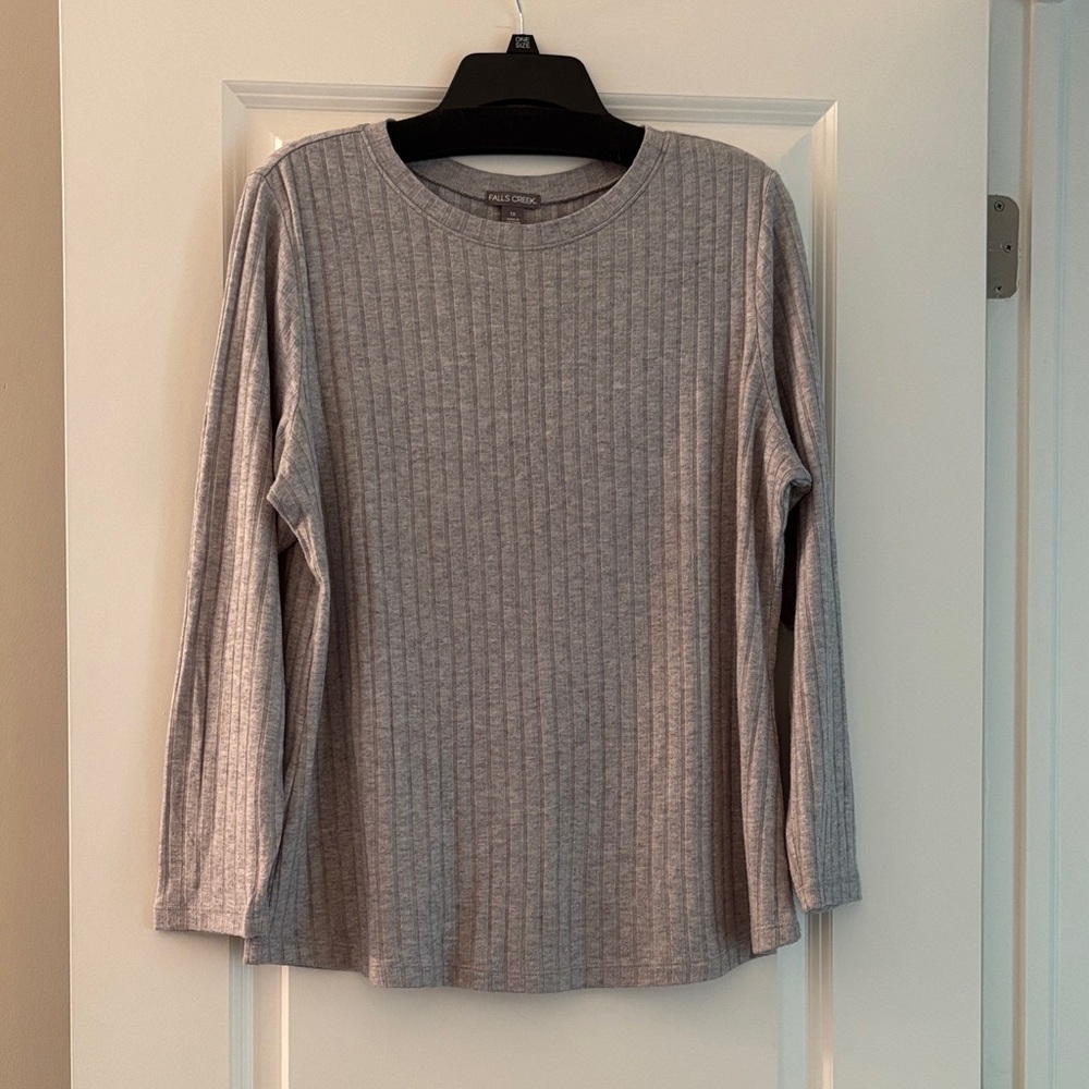 Falls Creek Light Gray Ribbed Long Sleeve Top